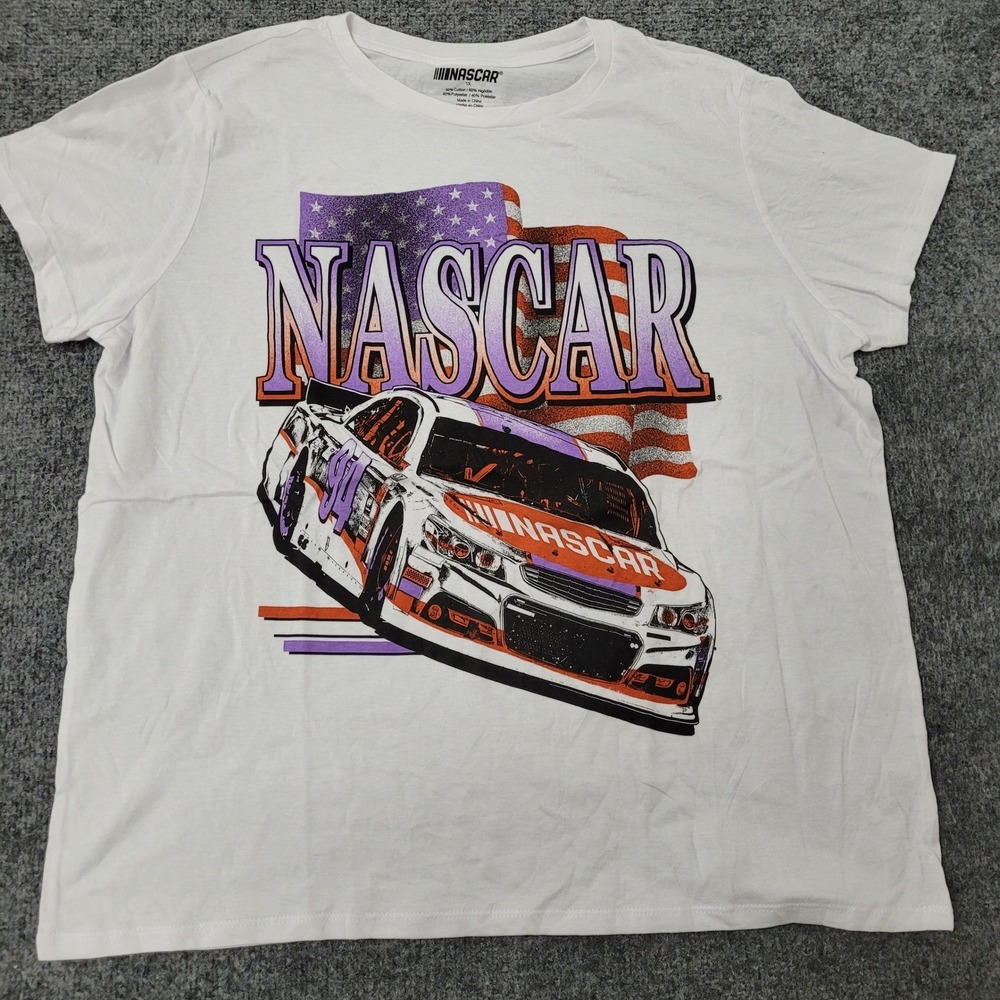 NASCAR T-Shirt Womens Size 1X White Graphic Race Car American Flag Short Sleeve